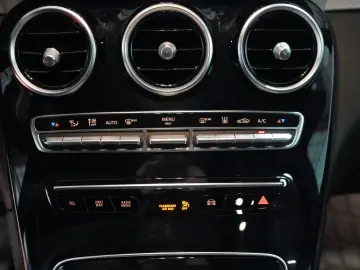 MERCEDES-BENZ GLC 300 EQ 4Matic Exlusive LED Standheiz