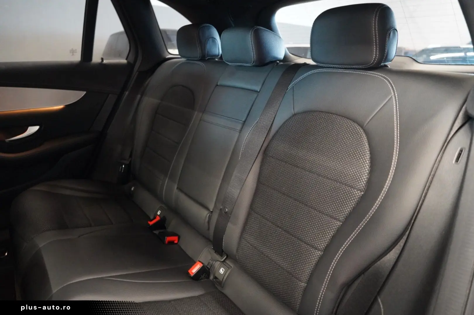 MERCEDES-BENZ GLC 300 EQ 4Matic Exlusive LED Standheiz