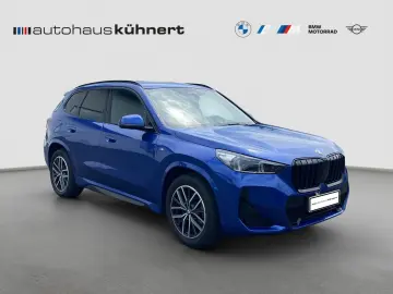 BMW X1 sDrive18d    M-Sport ACC AHK PanoSD SpurAss