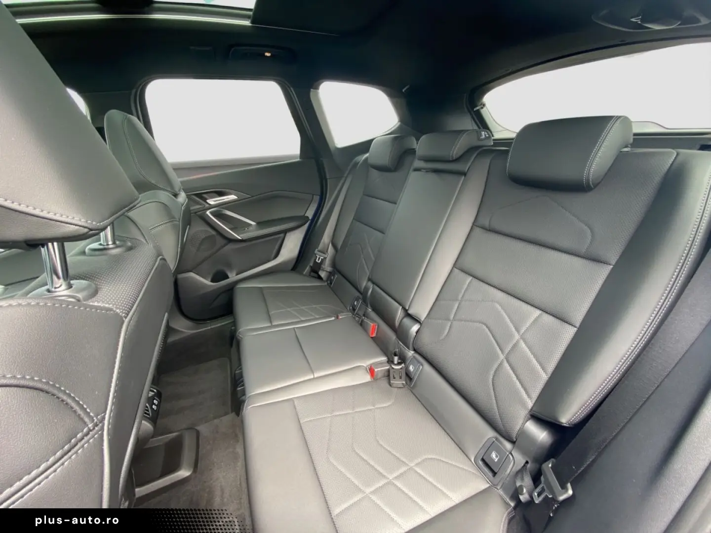 BMW X1 sDrive18d    M-Sport ACC AHK PanoSD SpurAss