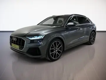 AUDI Q8 S-LINE QUATTRO 55TFSIe 380PS.MATRIX.NAVI.AHK.