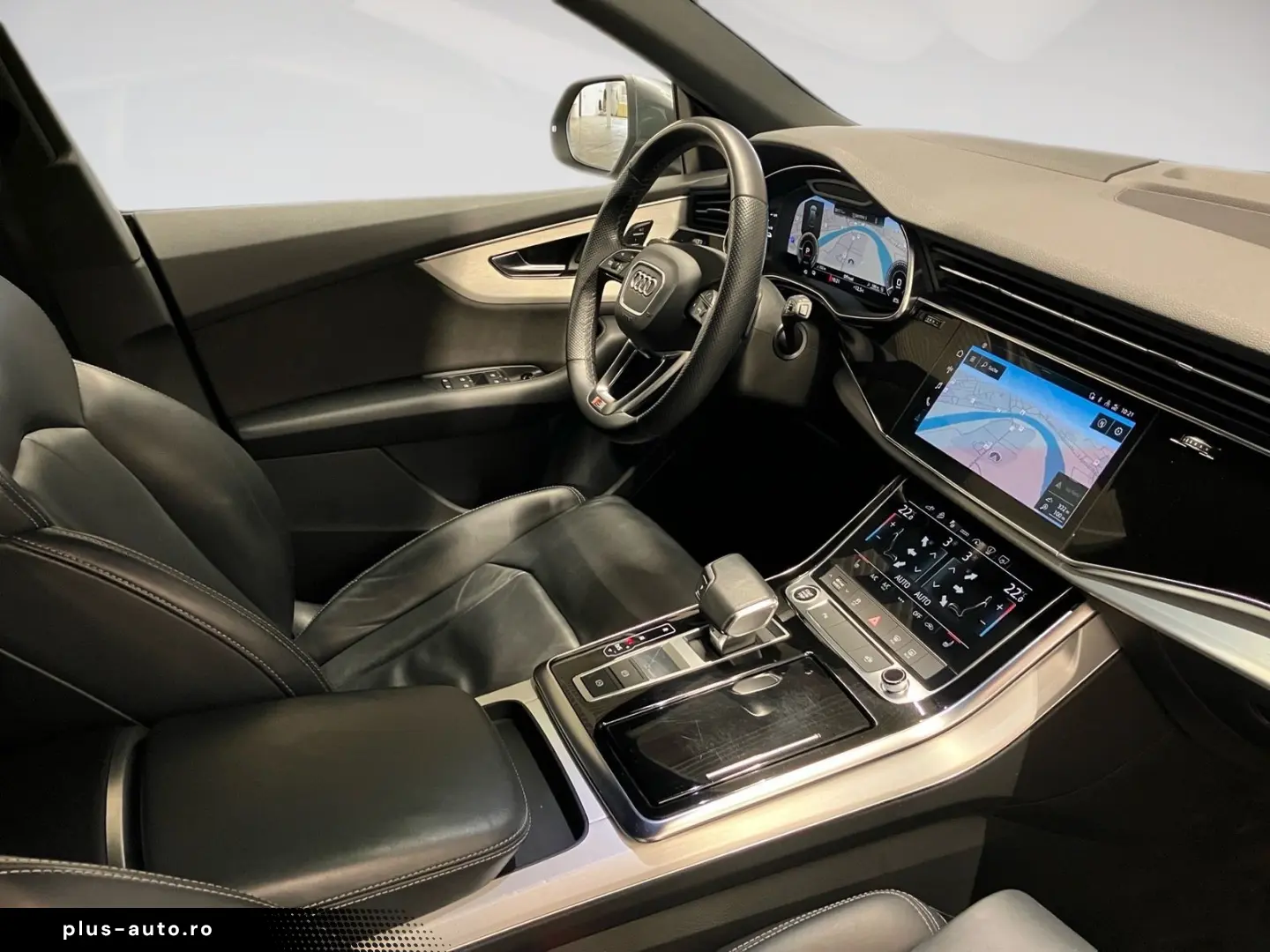 AUDI Q8 S-LINE QUATTRO 55TFSIe 380PS.MATRIX.NAVI.AHK.