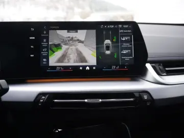 BMW X1 sDrive20d M Sport Glasdach AHK HarmanKardon S