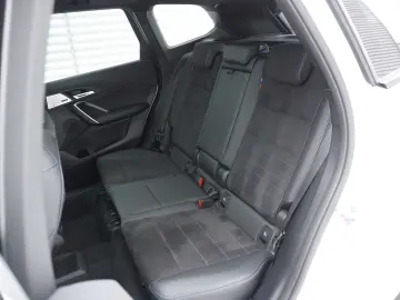 BMW X1 sDrive20d M Sport Glasdach AHK HarmanKardon S