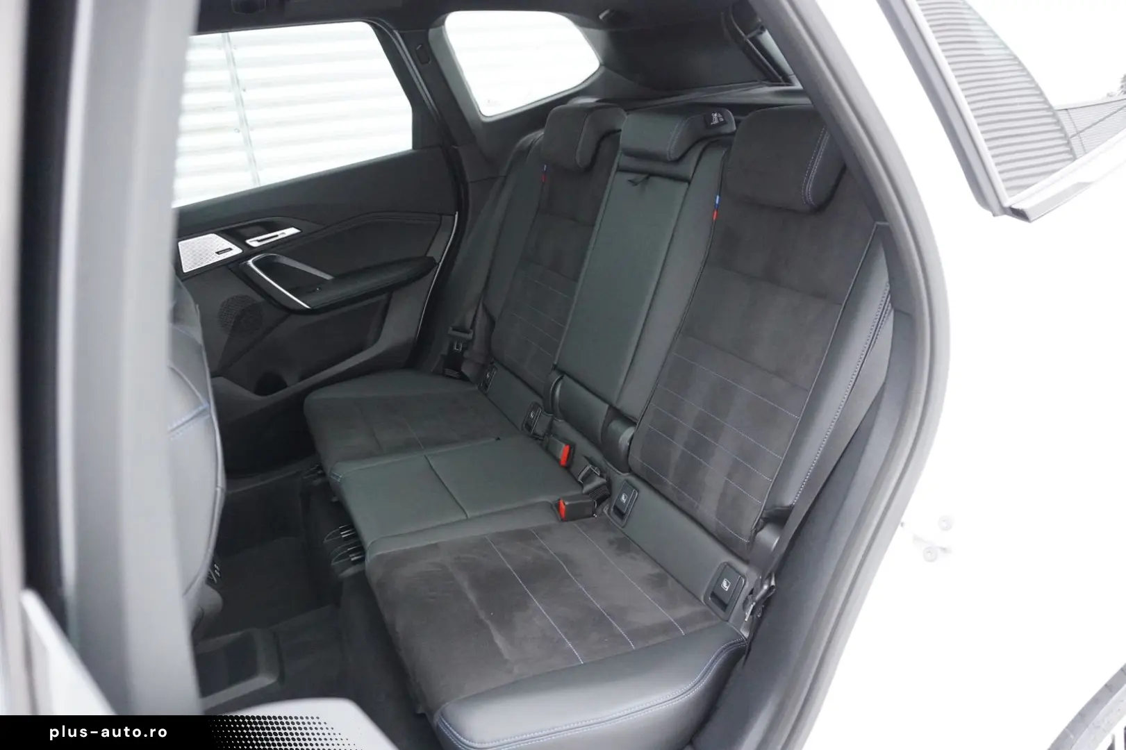 BMW X1 sDrive20d M Sport Glasdach AHK HarmanKardon S