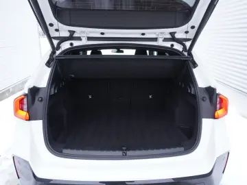 BMW X1 sDrive20d M Sport Glasdach AHK HarmanKardon S