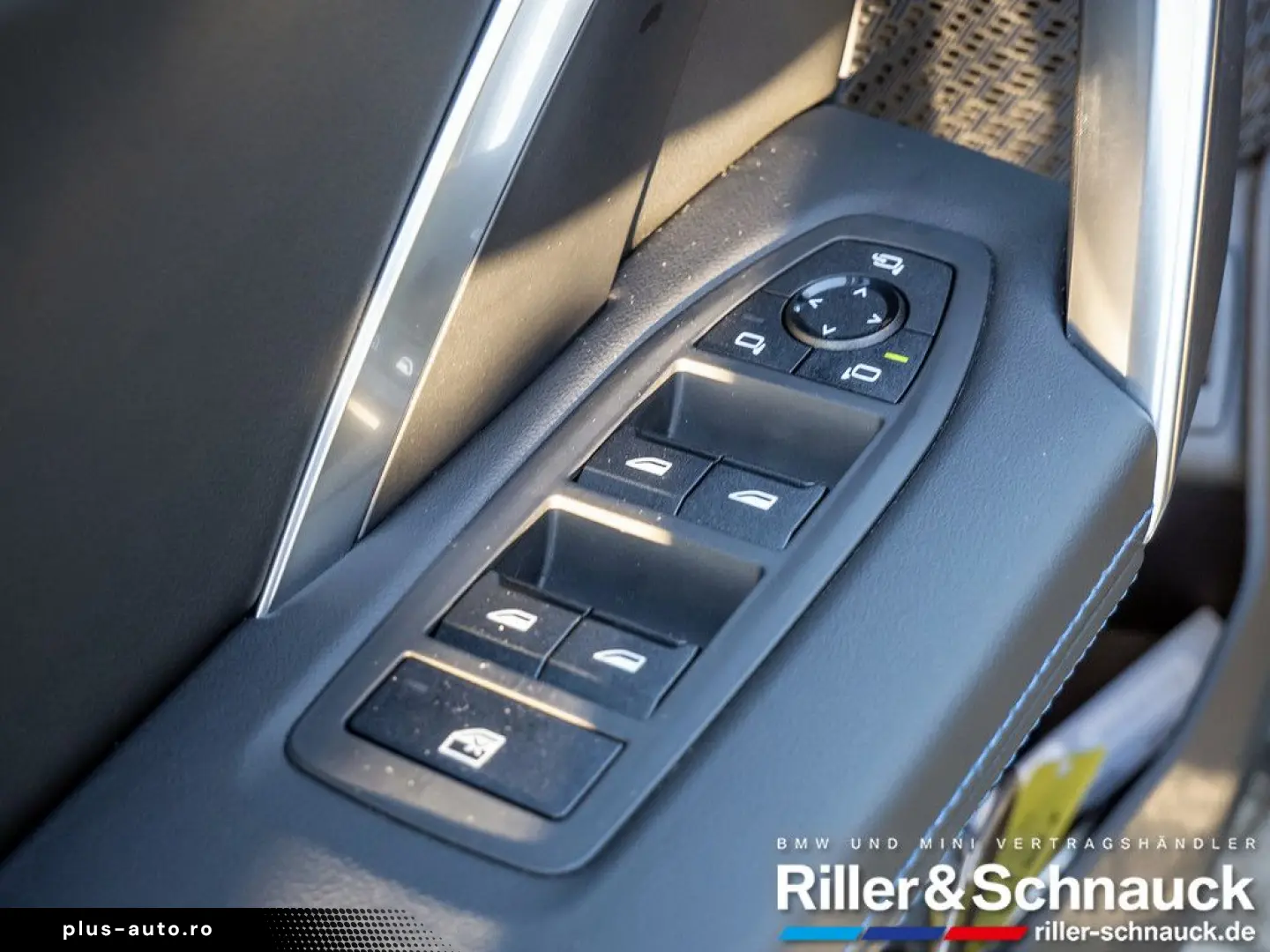 BMW X1 xDrive 23d M-Sport H K NAVI AHK ACC LED PANO