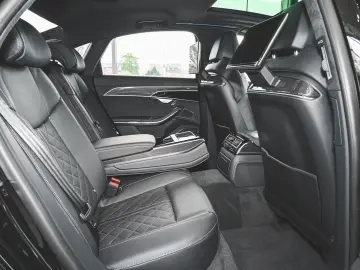 AUDI A8 50 TDI S line Matrix Pano AHK B&O