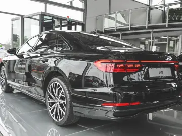AUDI A8 50 TDI S line Matrix Pano AHK B&O