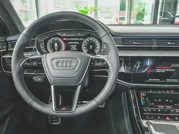 AUDI A8 50 TDI S line Matrix Pano AHK B&O