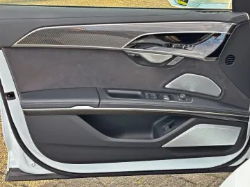 AUDI A8 60TFSI qu. S LINE BLACK PANO B&O ADV. CARBON