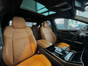 AUDI A8 quattro 3.0 TDI  S-Line Matrix Head-Up Pano
