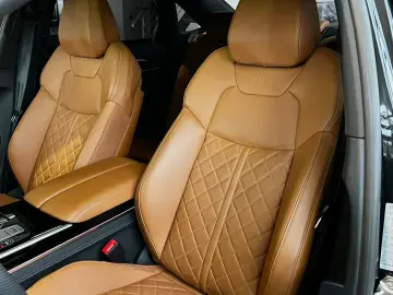 AUDI A8 quattro 3.0 TDI  S-Line Matrix Head-Up Pano