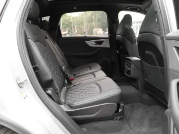 AUDI SQ7 TFSI LM22 Sports.  AHK Pano Laserl. B&O Allr