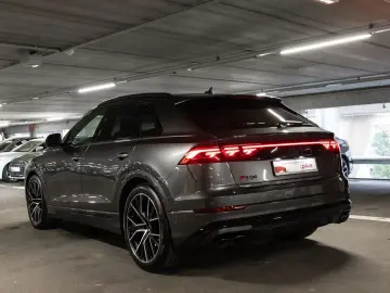 AUDI SQ8 TFSI quattro Pano Matrix LED AHK B&O 22''