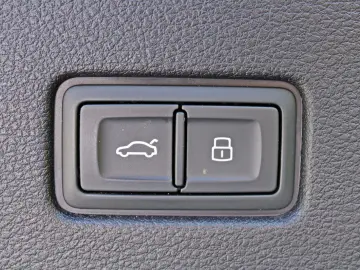 AUDI SQ8 TFSI qu BLACK PANO AHK B&O LASER OLED 360