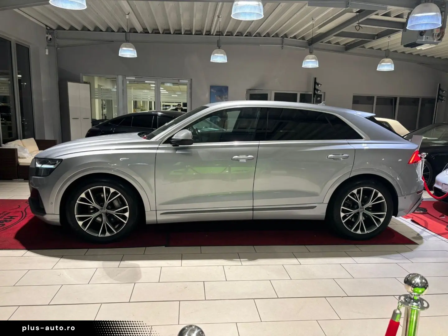 AUDI Q8 50 TDI quattro S-LINE AHK STANDHEIZ.