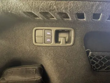 AUDI Q8 50 TDI quattro S-LINE AHK STANDHEIZ.