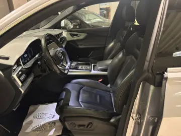 AUDI Q8 50 TDI quattro S-LINE AHK STANDHEIZ.