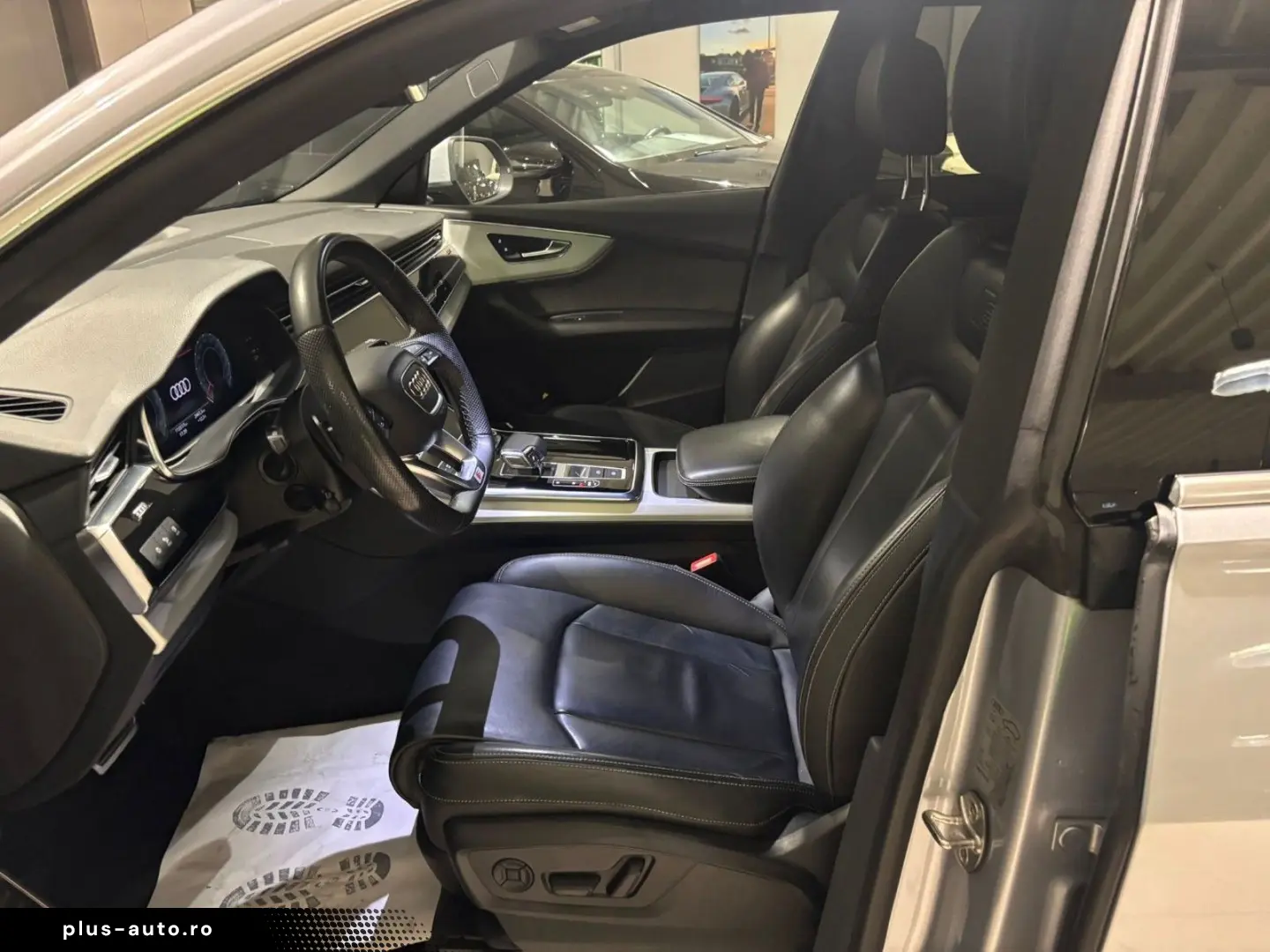 AUDI Q8 50 TDI quattro S-LINE AHK STANDHEIZ.