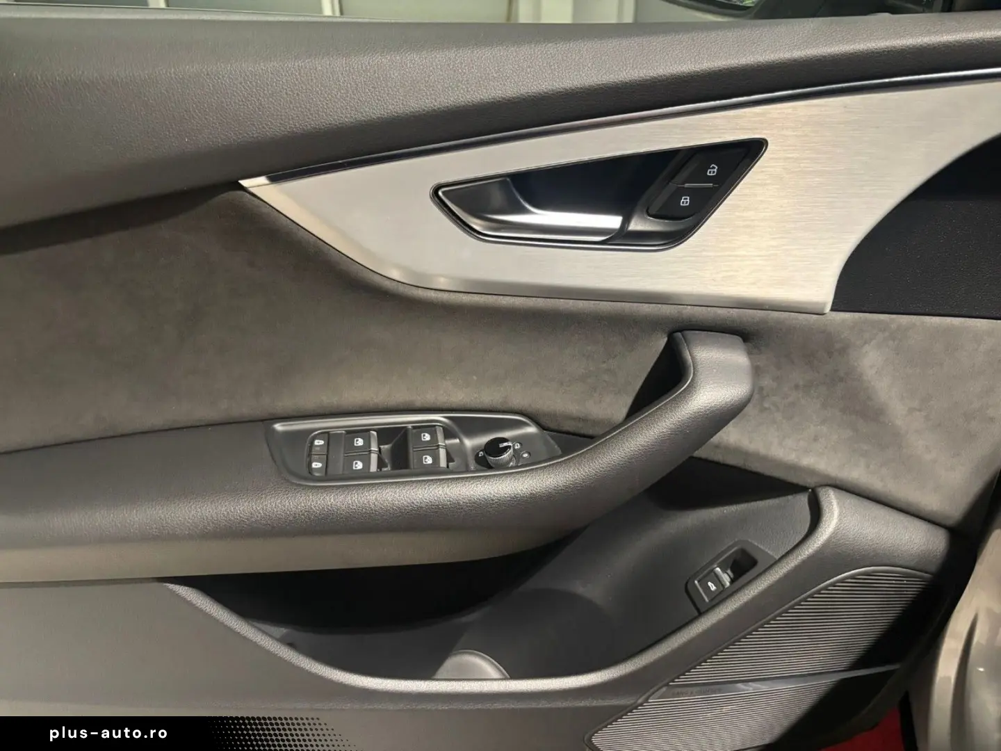 AUDI Q8 50 TDI quattro S-LINE AHK STANDHEIZ.