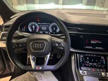 AUDI Q8 50 TDI quattro S-LINE AHK STANDHEIZ.