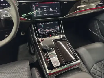 AUDI Audi SQ8 4.0 TFSI quattro B&O  HuD  Keramik  Pan