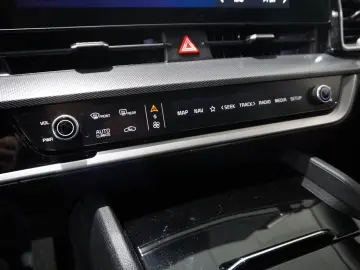 KIA Sportage 1.6 HYBRID AWD NAVI LED KAMERA SPORT SH