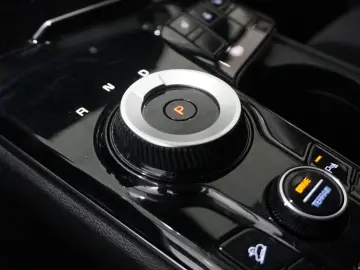 KIA Sportage 1.6 HYBRID AWD NAVI LED KAMERA SPORT SH