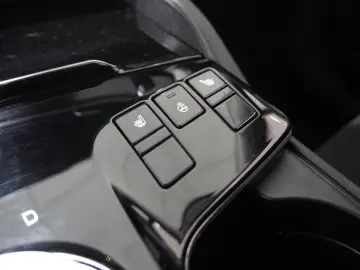 KIA Sportage 1.6 HYBRID AWD NAVI LED KAMERA SPORT SH