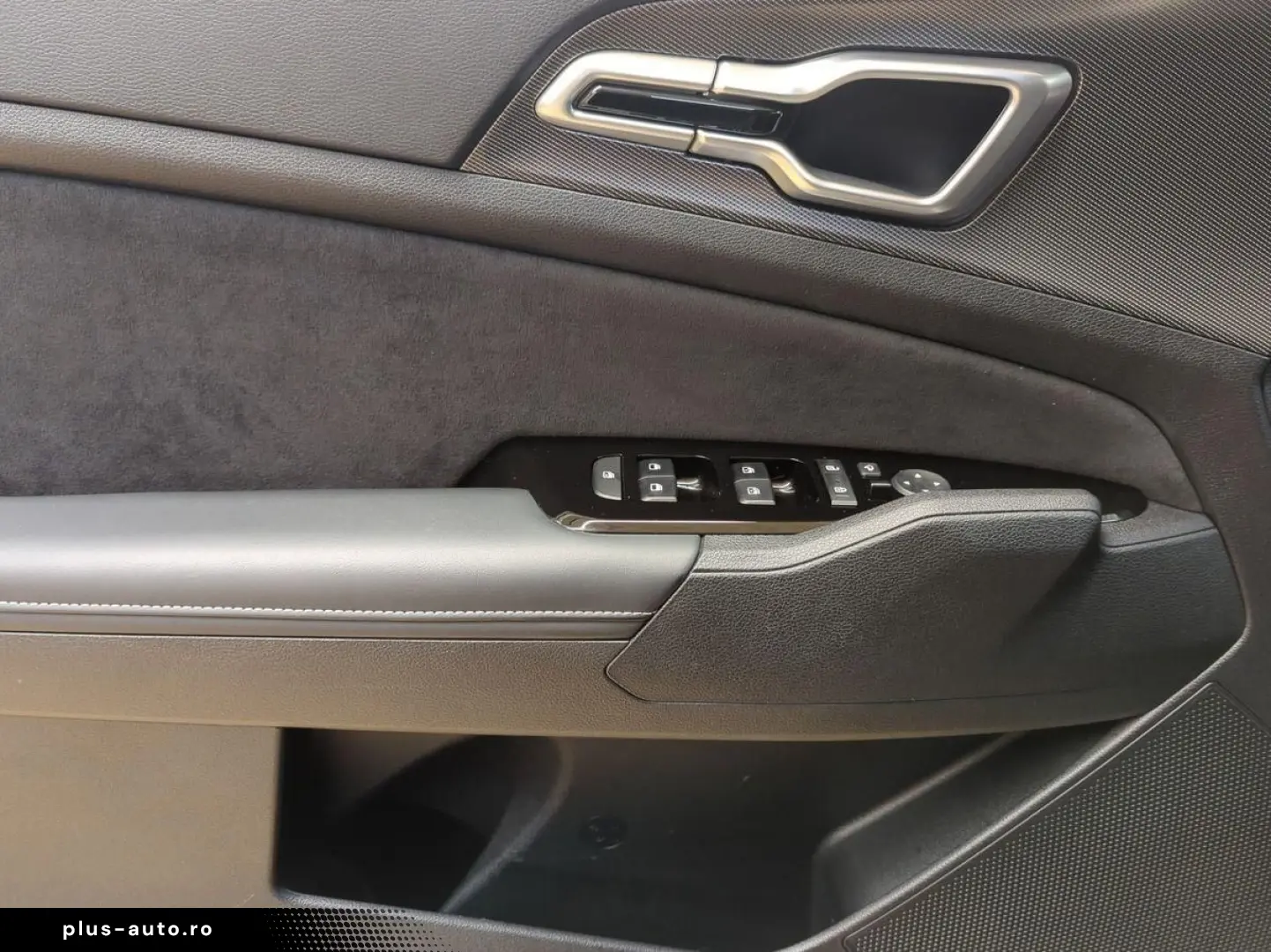 KIA SPORTAGE 1.6T Plug-In Hybrid GT-LINE AHK PANO-DA