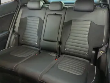 KIA SPORTAGE 1.6T Plug-In Hybrid GT-LINE AHK PANO-DA