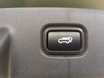 KIA SPORTAGE 1.6T Plug-In Hybrid GT-LINE AHK PANO-DA