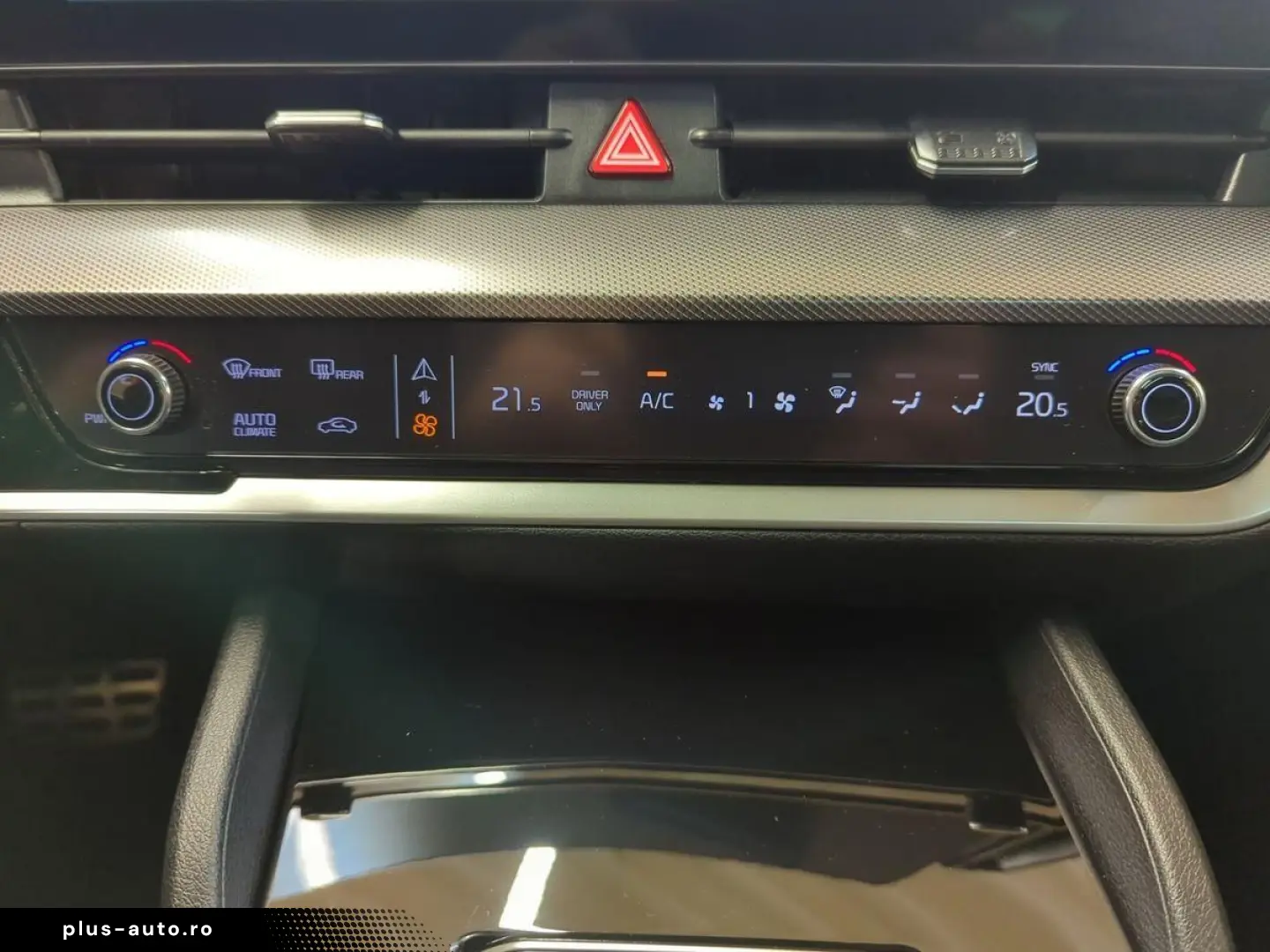 KIA SPORTAGE 1.6T Plug-In Hybrid GT-LINE AHK PANO-DA