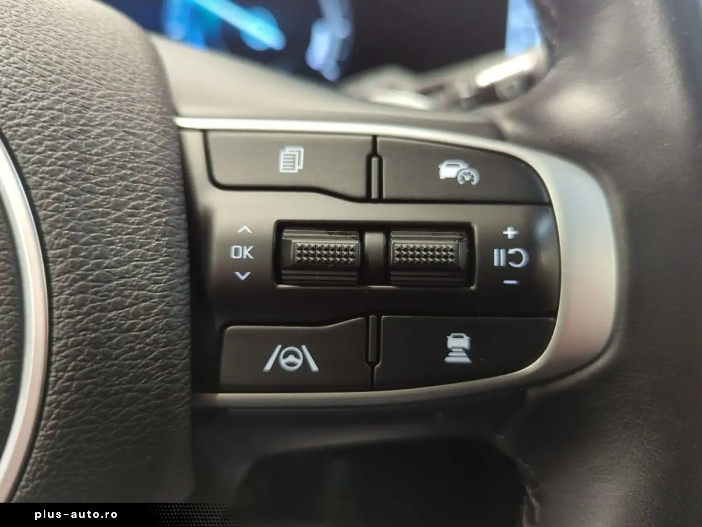 KIA SPORTAGE 1.6T Plug-In Hybrid GT-LINE AHK PANO-DA