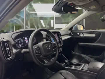 VOLVO XC40 B5 AWD Ultimate Bright Automatik