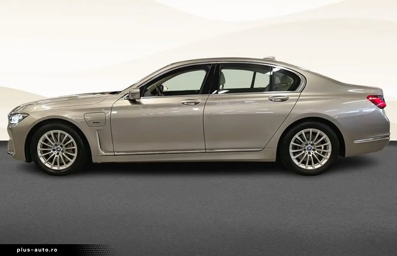 BMW 745 e Executive 394hp Pano Head-Up