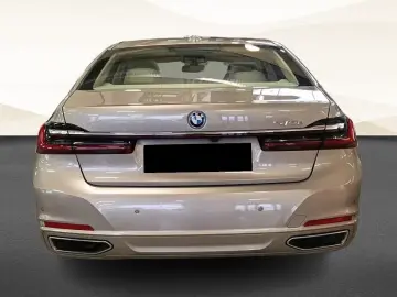 BMW 745 e Executive 394hp Pano Head-Up