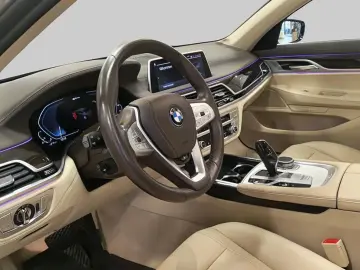BMW 745 e Executive 394hp Pano Head-Up