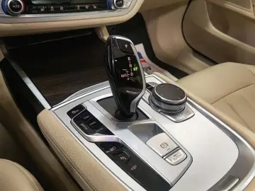 BMW 745 e Executive 394hp Pano Head-Up