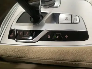 BMW 745 e Executive 394hp Pano Head-Up