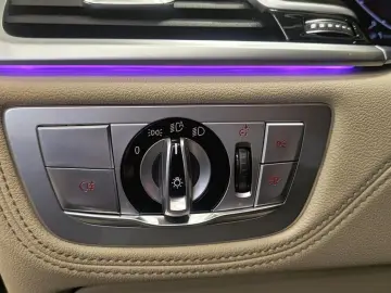 BMW 745 e Executive 394hp Pano Head-Up