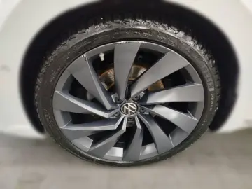 VW Arteon 2.0 TDI DSG 4Motion R-Line Navi DCC DAB