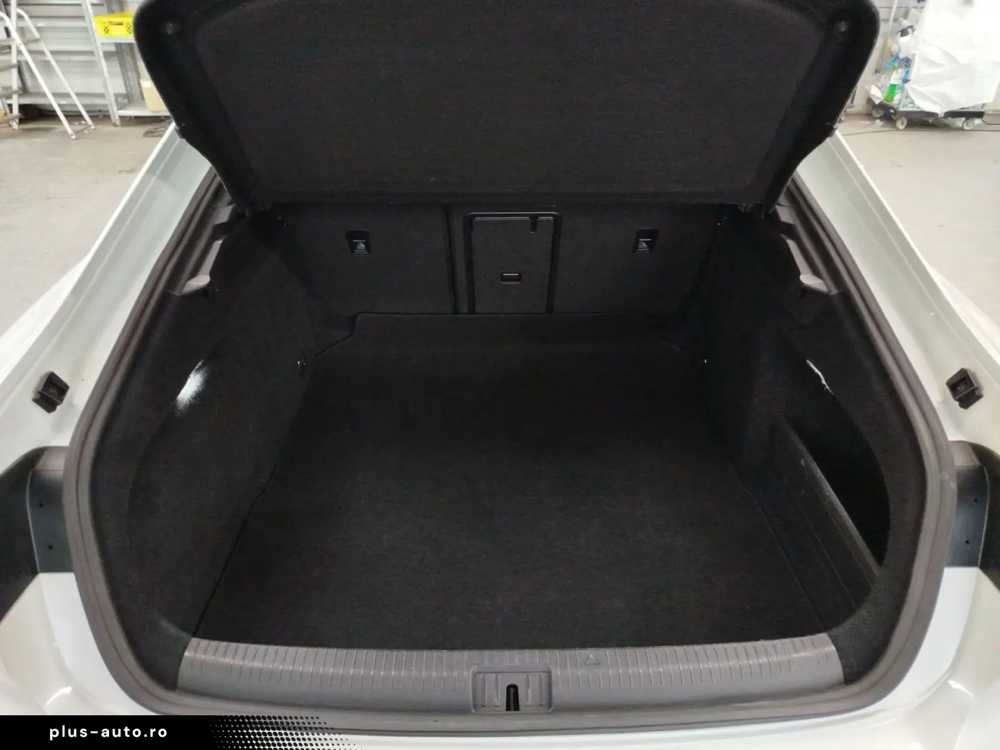 VW Arteon 2.0 TDI DSG 4Motion R-Line Navi DCC DAB