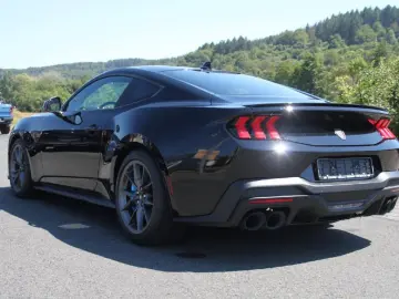 FORD Mustang Coupe Dark Horse Fastbac 7 J. FGS