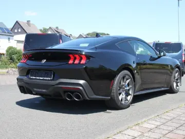 FORD Mustang Coupe Dark Horse Fastbac 7 J. FGS