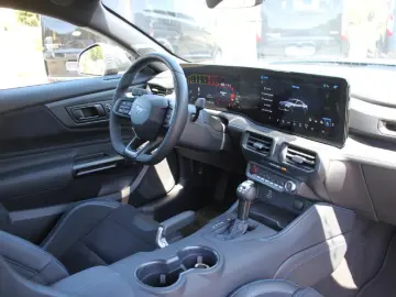 FORD Mustang Coupe Dark Horse Fastbac 7 J. FGS