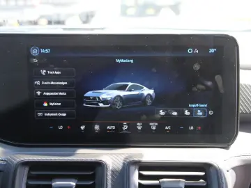 FORD Mustang Coupe Dark Horse Fastbac 7 J. FGS