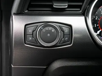 FORD Mustang Fastback GT 5.0   V8   KLAPPENAUSPUFF