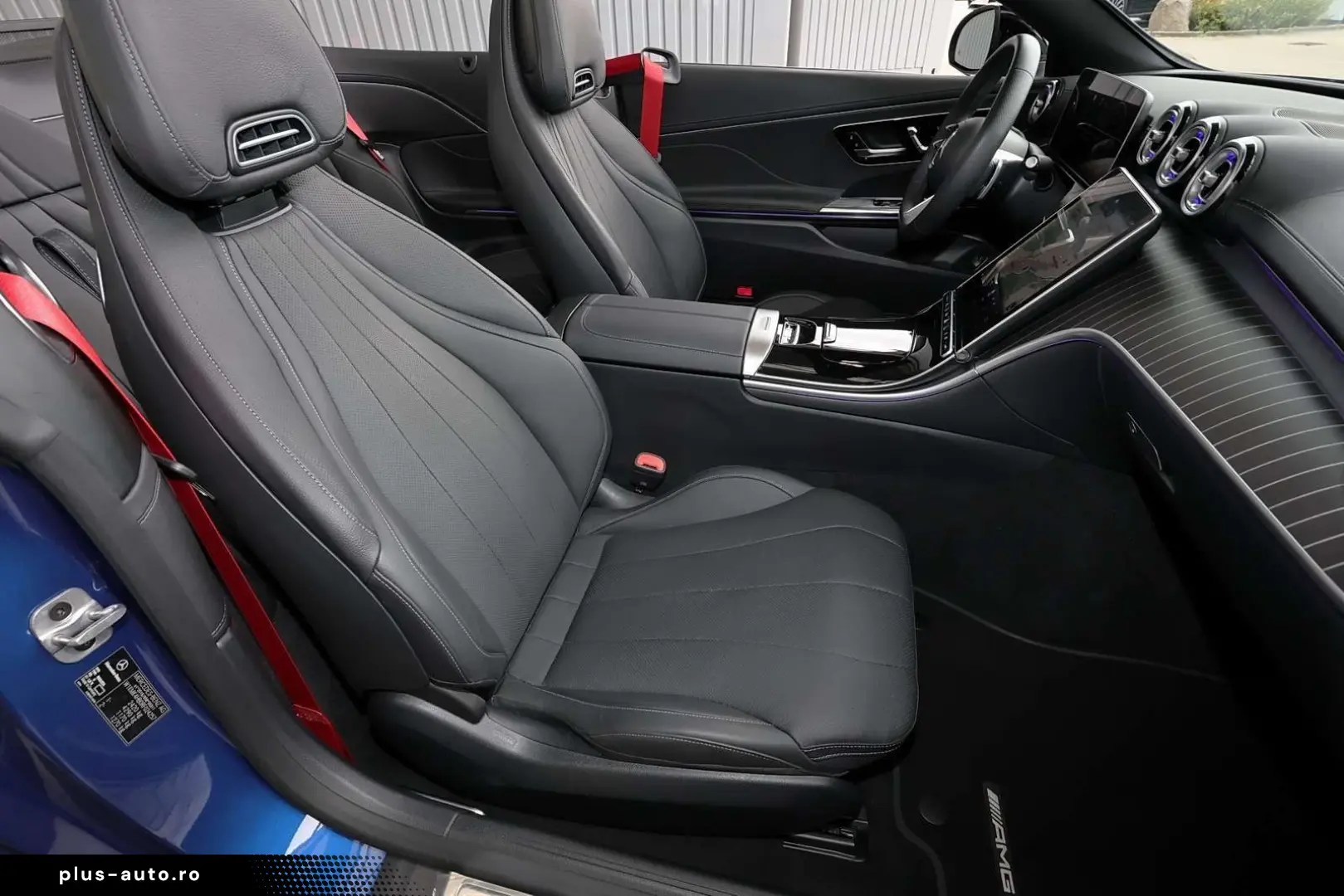 MERCEDES-BENZ CLE 300 4M Cabrio AMG DISTRONIC TOTWINKEL 360